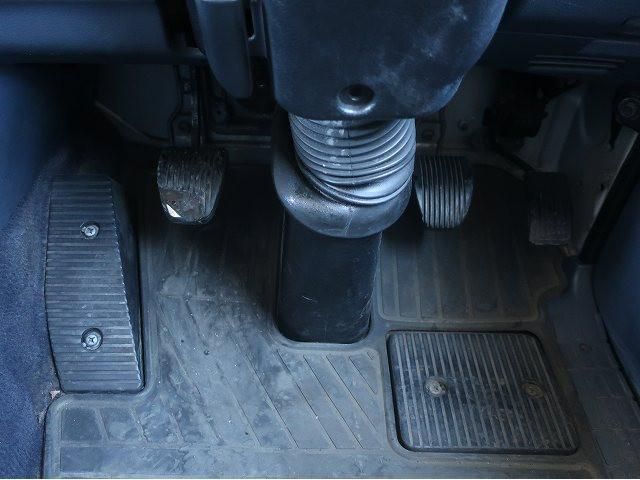 HINO PROFIA 2007 Image 31