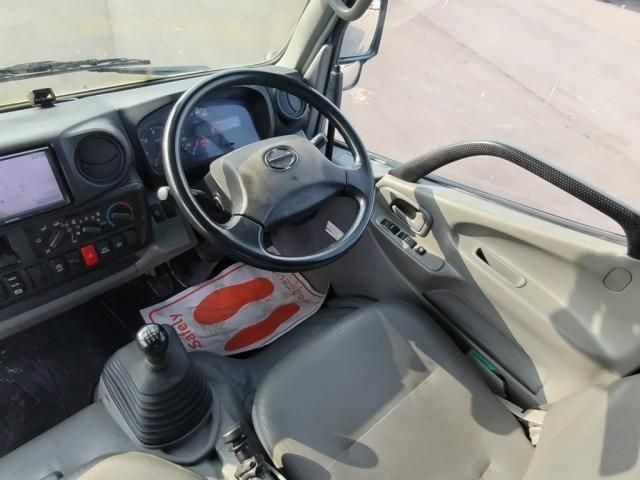 HINO DUTRO 2015 Image 31