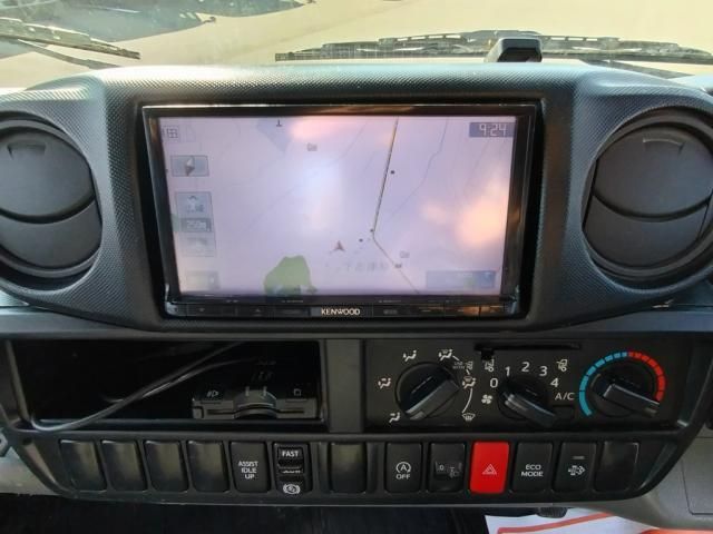 HINO DUTRO 2015 Image 31