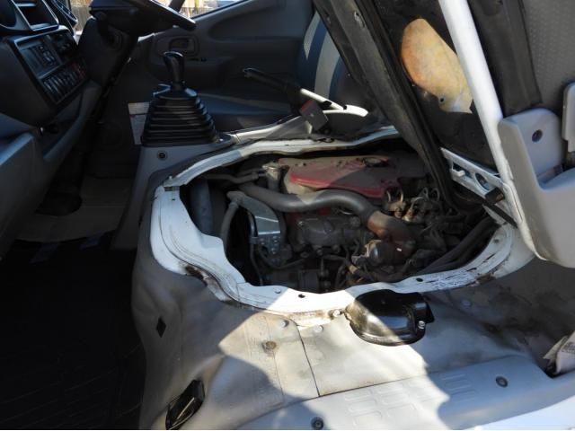 HINO DUTRO 2018 Image 31