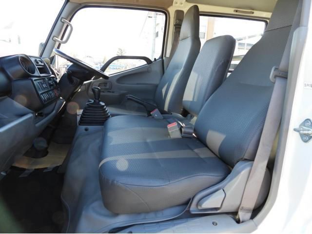 HINO DUTRO 2018 Image 31