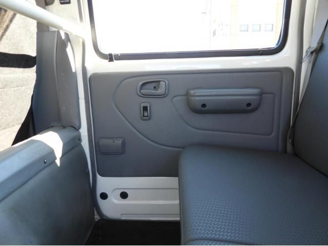 HINO DUTRO 2018 Image 31