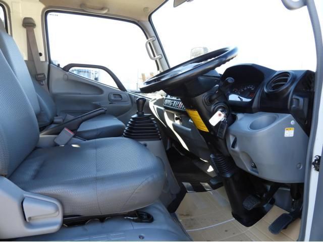 HINO DUTRO 2018 Image 31