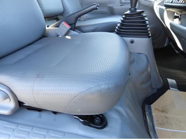 HINO DUTRO 2018 Image 31