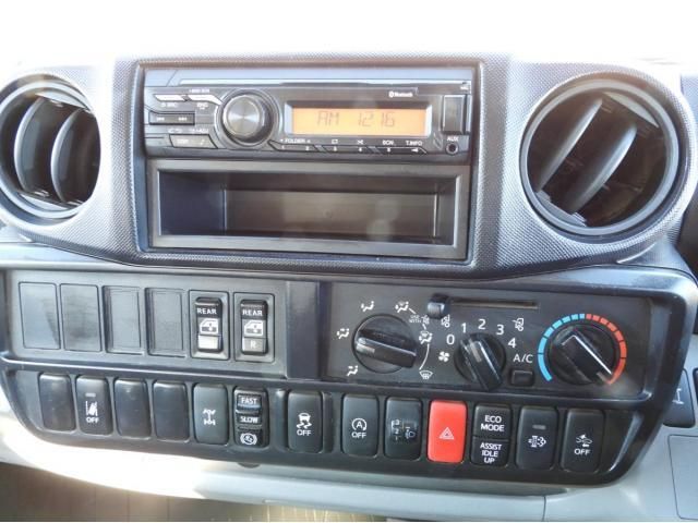 HINO DUTRO 2018 Image 31