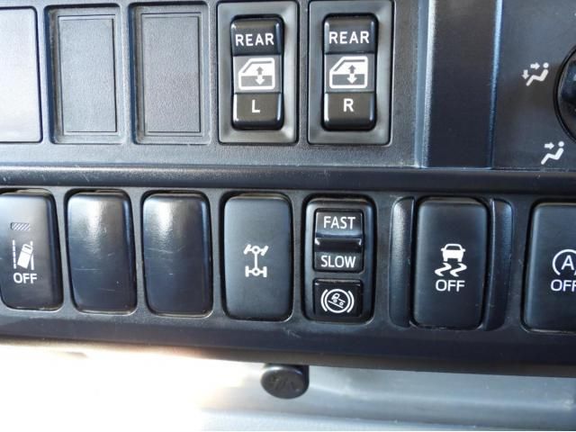 HINO DUTRO 2018 Image 31