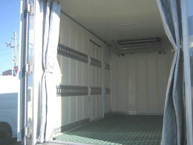 ISUZU ELF 2018 Image 31