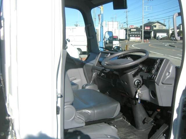 ISUZU ELF 2018 Image 31