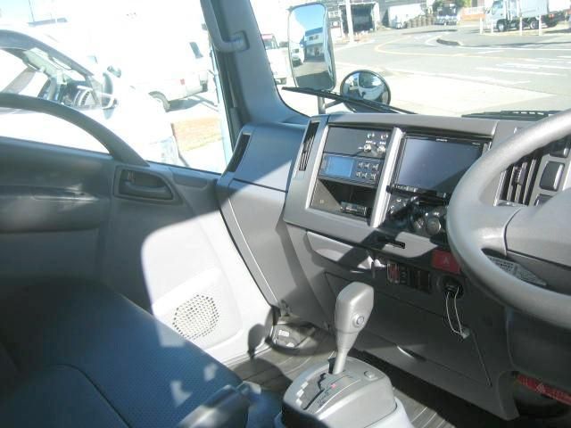 ISUZU ELF 2018 Image 31