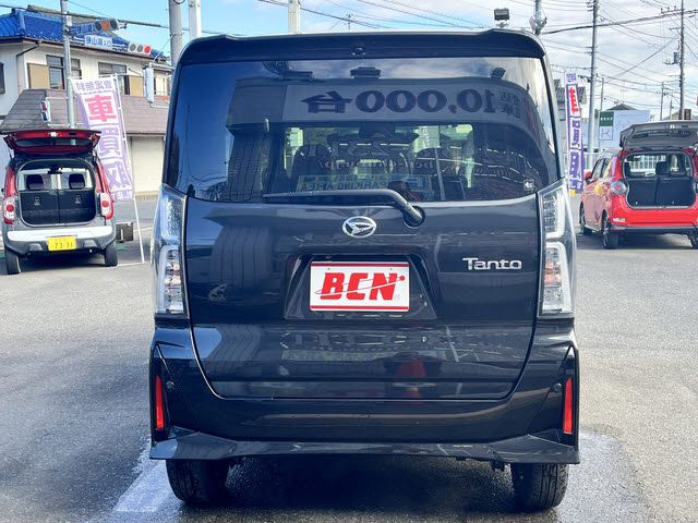 DAIHATSU TANTO CUSTOM 2022 Image 31