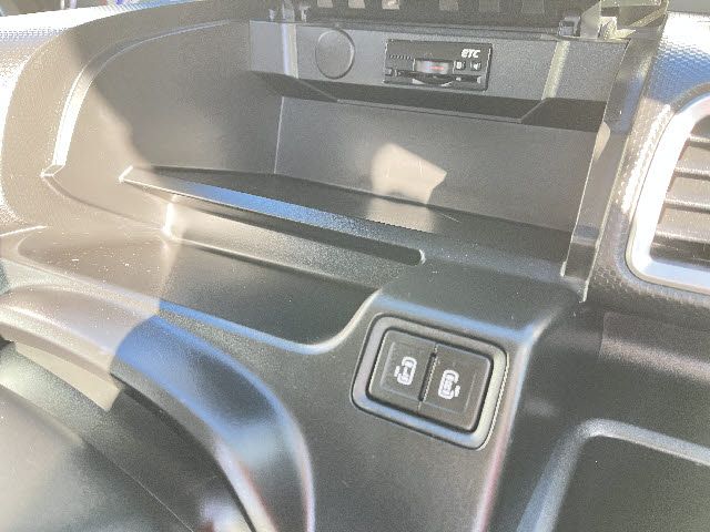 MITSUBISHI DELICA D:2 CUSTOM 2W 2017 Image 31