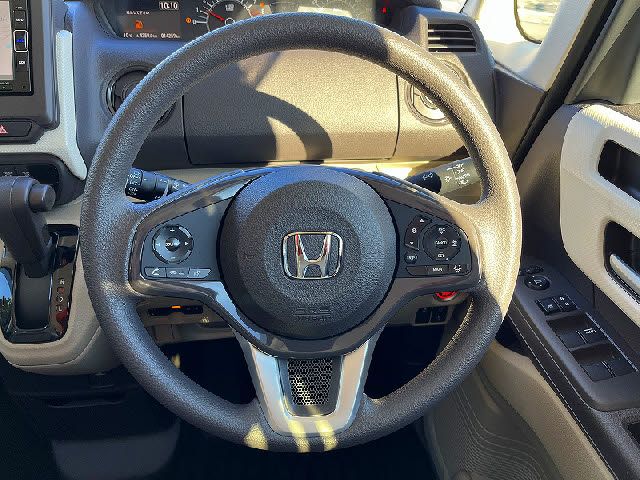 HONDA N BOX 2018 Image 31