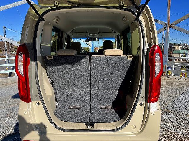 HONDA N BOX 2018 Image 31