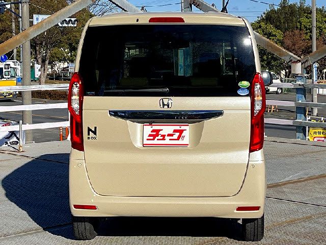HONDA N BOX 2018 Image 31