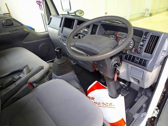 ISUZU ELF 2015 Image 31