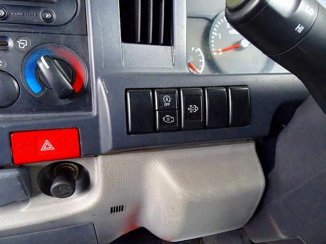 ISUZU ELF 2015 Image 31