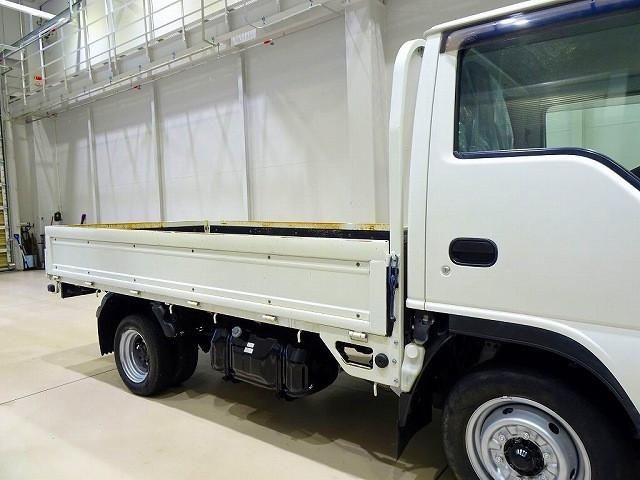 ISUZU ELF 2015 Image 31
