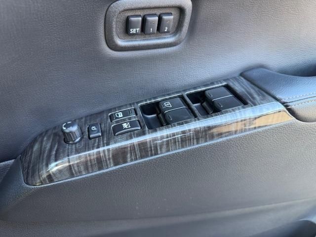 NISSAN ELGRAND 2014 Image 31