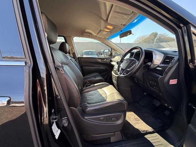 NISSAN ELGRAND 2014 Image 31