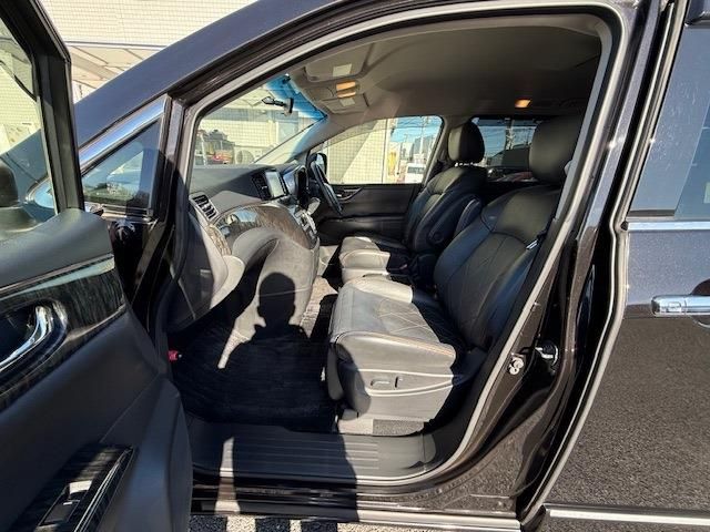 NISSAN ELGRAND 2014 Image 31