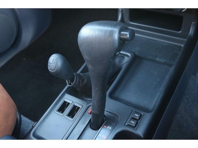 TOYOTA LANDCRUISER PRADO 1998 Image 31