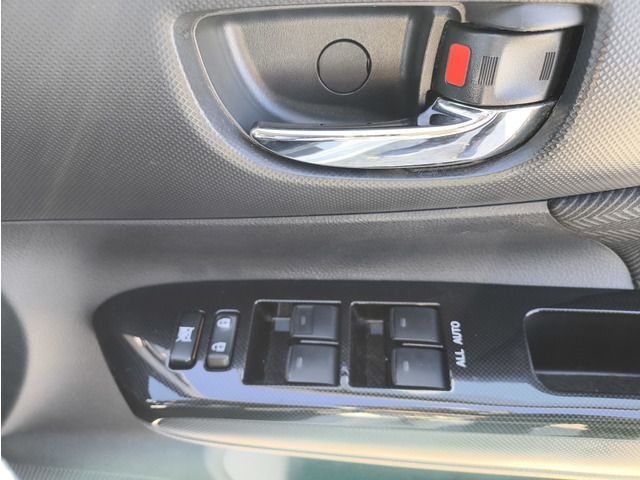 TOYOTA WISH 2012 Image 31