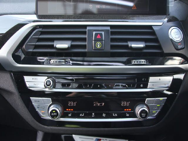 BMW X4 2019 Image 31