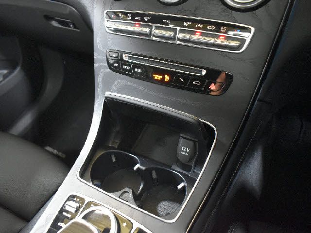 MERCEDES BENZ GLC CL 2017 Image 31