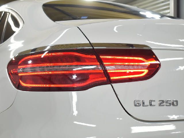 MERCEDES BENZ GLC CL 2017 Image 31