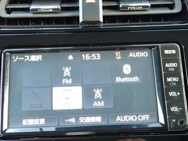 TOYOTA PRIUS 2019 Image 31