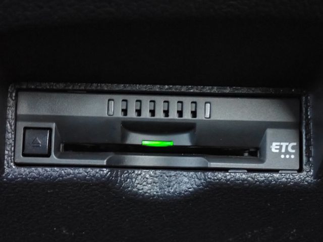 TOYOTA PRIUS 2019 Image 31