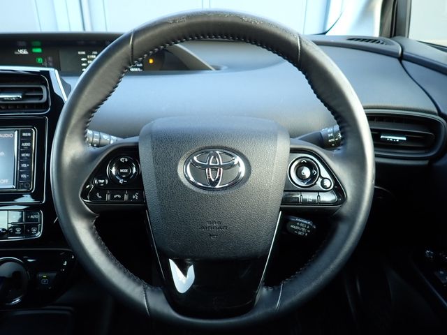 TOYOTA PRIUS 2019 Image 31