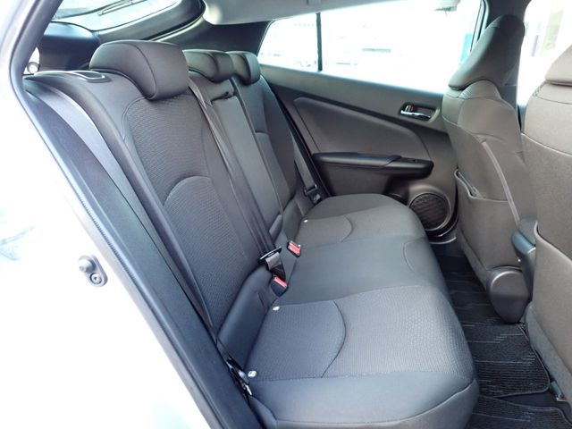 TOYOTA PRIUS 2019 Image 31