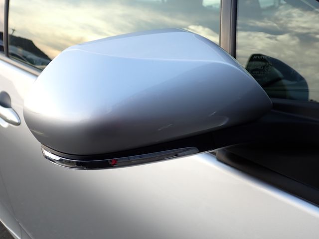 TOYOTA PRIUS 2019 Image 31