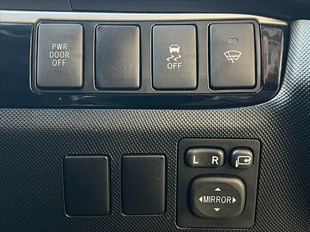 TOYOTA ESTIMA 2014 Image 31