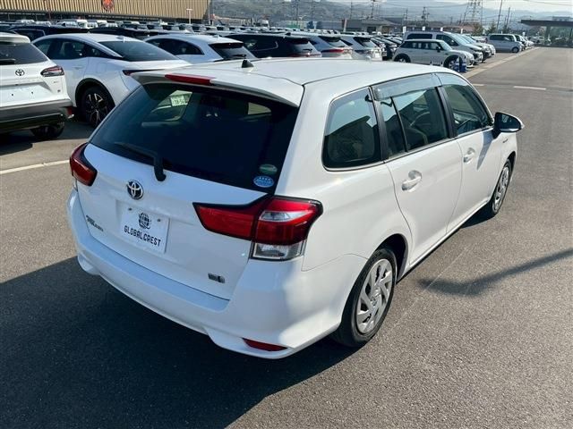 TOYOTA COROLLA FIELDER HYBR 2018 Image 31