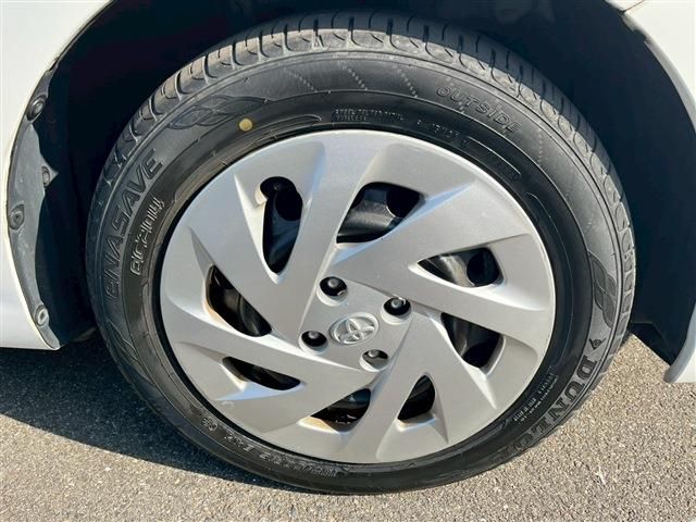 TOYOTA COROLLA FIELDER HYBR 2018 Image 31