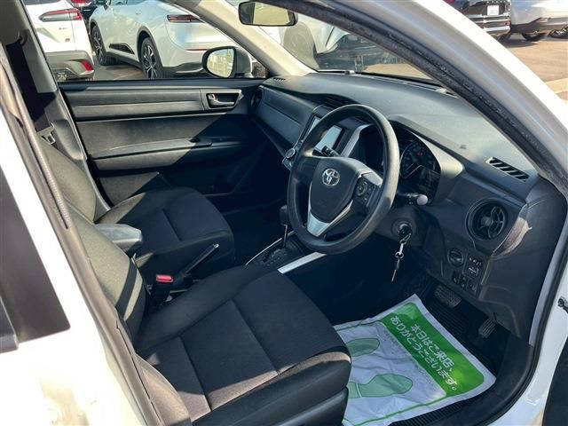 TOYOTA COROLLA FIELDER HYBR 2018 Image 31