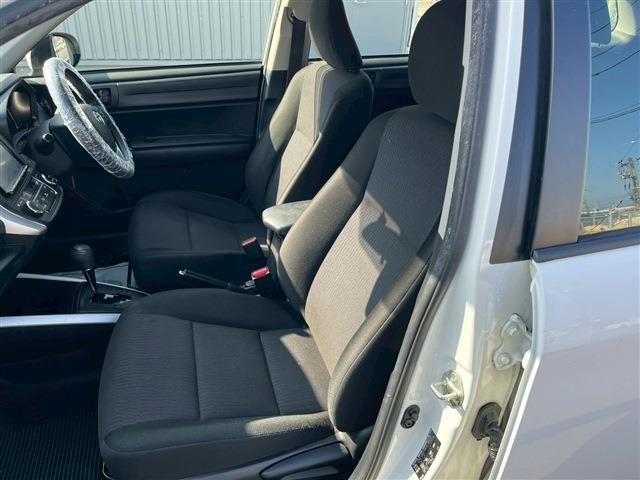 TOYOTA COROLLA FIELDER HYBR 2018 Image 31