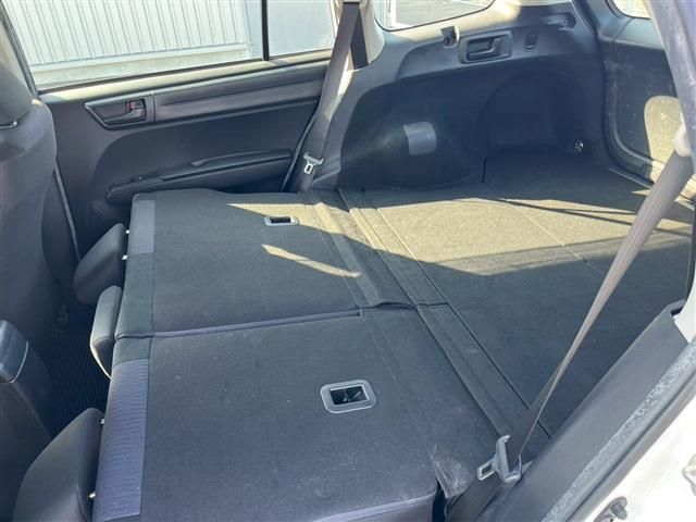 TOYOTA COROLLA FIELDER HYBR 2018 Image 31