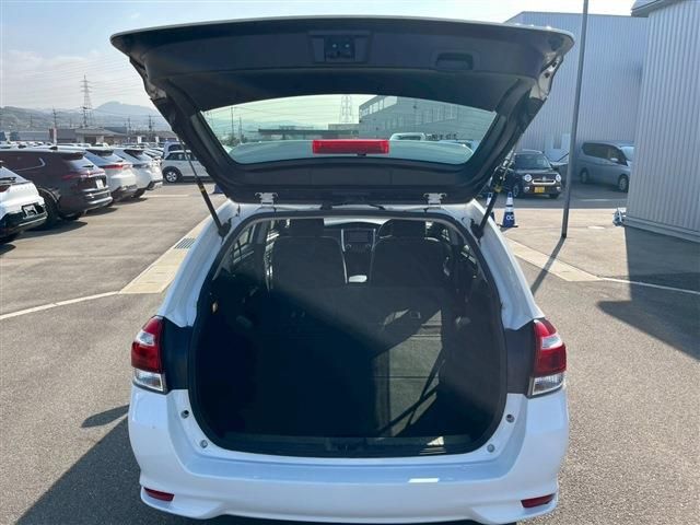 TOYOTA COROLLA FIELDER HYBR 2018 Image 31