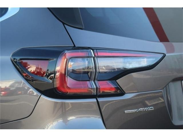 SUBARU LEGACY OUTBACK 2022 Image 31