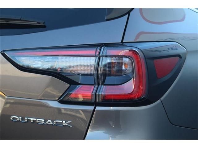 SUBARU LEGACY OUTBACK 2022 Image 31