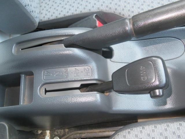 NISSAN NT100 CLIPPER 4WD 2018 Image 31