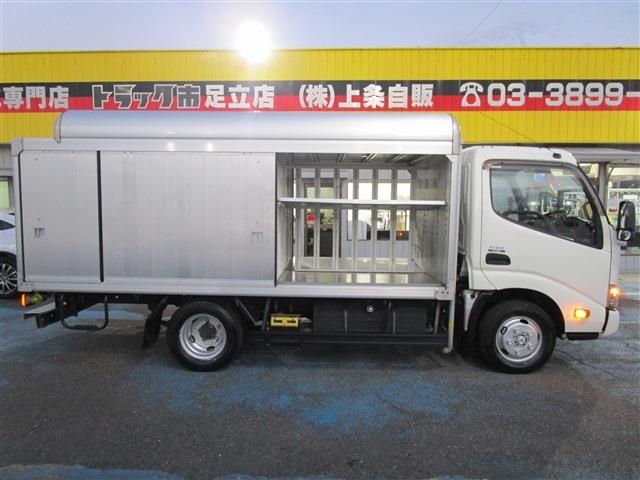 HINO DUTRO 2018 Image 31