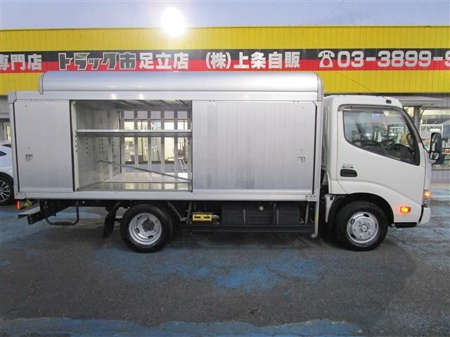 HINO DUTRO 2018 Image 31