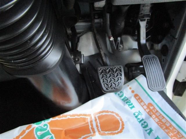 HINO DUTRO 2018 Image 31