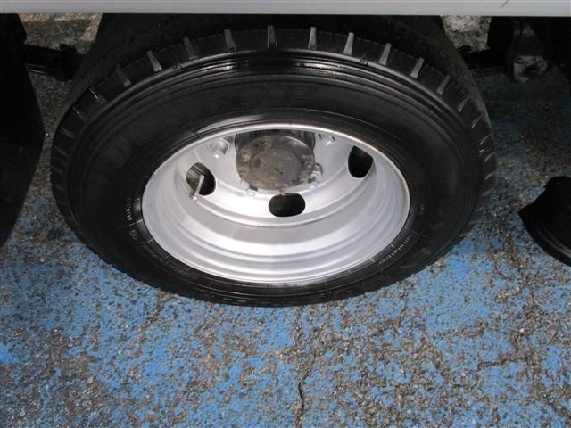 HINO DUTRO 2018 Image 31