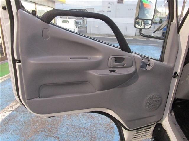 HINO DUTRO 2018 Image 31