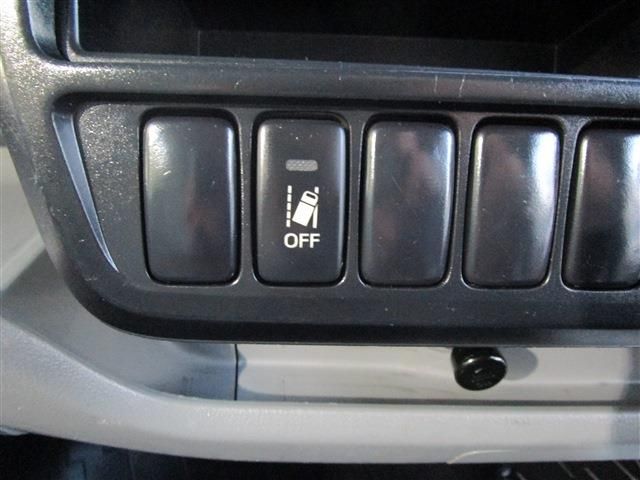 HINO DUTRO 2018 Image 31